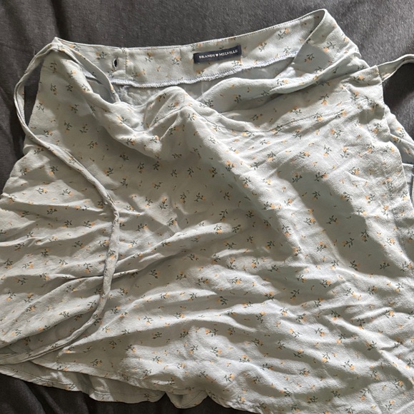 Brandy Melville Light Blue Floral Fabric - Picture 1 of 3